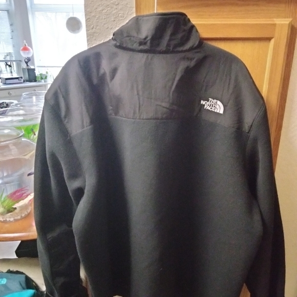 The North Face Coat - Picture 5 of 6